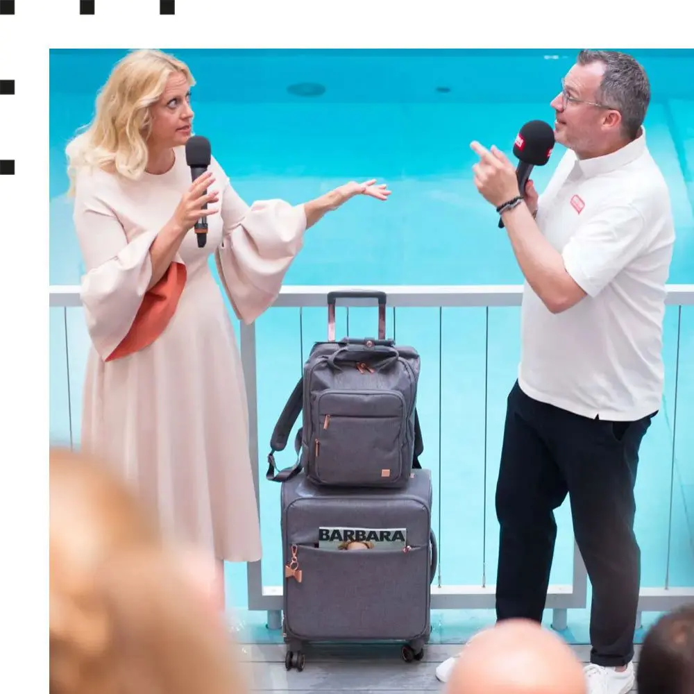 Barbara Schöneberger & Antenne Niedersachsen moderieren die Präsentation von BARBARA & TITAN an der Hasewelle im L&T Sporthaus.